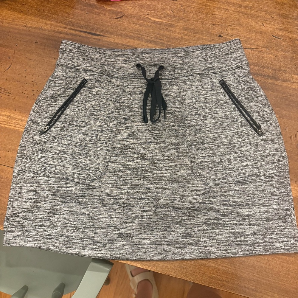 Tek Gear Heathered Gray Mini athletic Skirt